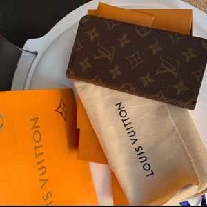 Louis Vuitton iPhone 7+ & 8+ Folio Case